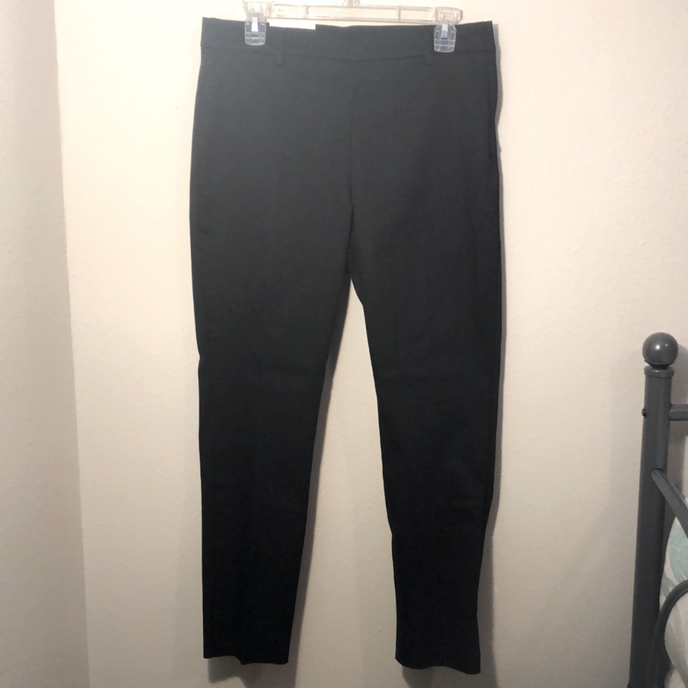H&M Black Ankle Length Super Stretch Slacks 🖤